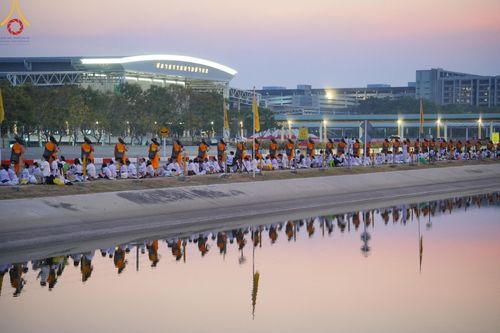 ภาพ No.202086:พิธีต้อนรับพระธรรมยาตรา ณ อนุสรณ์สถานลำดับที่ 7 สถานที่ขยายวิชชาธรรมกาย วัดพระธรรมกาย ต.คลองสาม อ.คลองหลวง จ.ปทุมธานี ในโครงการธรรมยาตรา กตัญญูบูชา มหาปูชนียาจารย์ พระมงคลเทพมุนี(สด จนฺทสโร) พระผู้ปราบมาร อนุสรณ์สถาน 7 แห่ง ปีที่ 13 วันที่ 26 มกราคม 2568