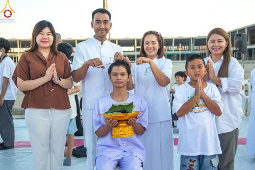 ภาพ No.132724:พิธีปลงผมยุวธรรมทายาท รุ่นที่ 32 มัชฌิมธรรมทายาท รุ่นที่ 28 ณ ลานธรรม วัดพระธรรมกาย วันเสาร์ที่ 30 มีนาคม พ.ศ. 2567