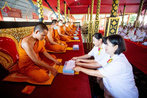 ภาพ No.205095:พิธีทอดผ้าป่าทำนุบำรุงศาสนสถาน ณ วัดบ่อทอง ตำบลคูขวาง อำเภอลาดหลุมแก้ว จังหวัดปทุมธานี ในโครงการธรรมยาตรา กตัญญูบูชา มหาปูชนียาจารย์ พระมงคลเทพมุนี(สด จนฺทสโร) พระผู้ปราบมาร อนุสรณ์สถาน 7 แห่ง ปีที่ 13 วันที่ 30 มกราคม พ.ศ. 2568 