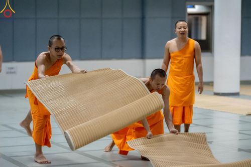 ภาพ No.60597:V.38 ทุ่มพลังเพื่อพ่อครบ 80 ปี ภาพการเตรียมงานของหน่วยงานต่างๆ เพื่อพิธีฉลองอายุวัฒนมงคล 80 ปี หลวงพ่อธัมมชโย และรับถวายมหาสังฆทาน 10,000 กว่าวัดทั่วประเทศ ในวันคุ้มครองโลก วันจันทร์ที่ 22 เมษายน พ.ศ. 2567