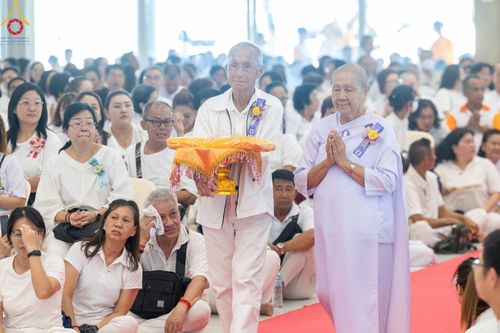 ภาพ No.148661:พิธีบุพเปตพลี, พิธีทอดผ้าป่า, พิธีไถ่ชีวิตโค 80 ตัว ให้ชีวิตสัตว์เป็นทาน ณ ศูนย์ปฎิบัติธรรมภาคใต้ อ.บางกล่ำ จ.สงขลา วันเสาร์ที่ 10 สิงหาคม พ.ศ. 2567