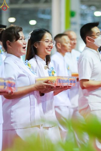 ภาพ No.167777:พิธีทอดกฐิน และ พิธีกรานกฐิน ในวันอาทิตย์ที่ 3 พฤศจิกายน พ.ศ. 2567 ณ วัดพระธรรมกาย จ.ปทุมธานี