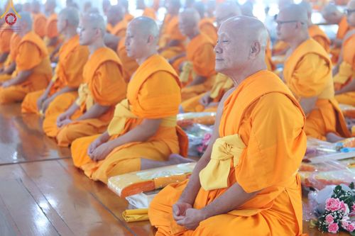 ภาพ No.177447:พิธีถวายภัตตาหารเมนูสวรรค์ และพิธีบุพเปตพลี ครั้งที่ 158 ร่วมอุทิศบุญแด่หมู่ญาติที่ล่วงลับไปแล้ว และสืบทอดอายุพระพุทธศาสนา ณ วัดพระธรรมกาย วันที่ 30 พฤศจิกายน พ.ศ.2567 (วันพระ แรม 15 ค่ำ เดือน 12)