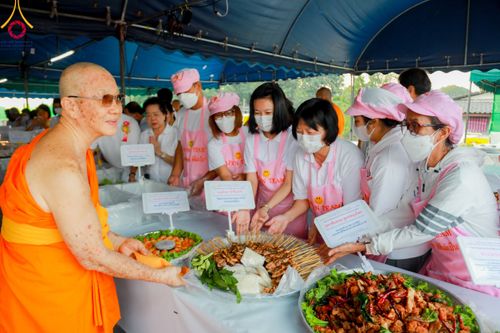 ภาพ No.109254:พิธีถวายภัตตาหารเป็นสังฆทาน แด่คณะพระธรรมยาตราฯ วันที่ 10 มกราคม พ.ศ. 2567 ณ อนุสรณ์สถานคลองบางนางแท่น อ.สามพราน จ.นครปฐม