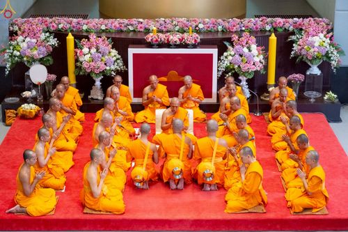 ภาพ No.227775:วันเสาร์ที่ 31 พฤษภาคม พ.ศ.2568 พิธีถวายผ้าไตรแด่สามเณรผู้เข้ารับการอุปสมบท , พิธีอุปสมบทสามเณรเตรียม DCI วัดพระธรรมกาย จ.ปทุมธานี