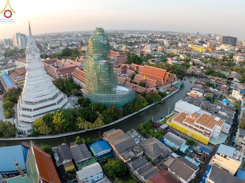 ภาพ No.201376:พระธรรมยาตราปฏิบัติธรรม และถ่ายภาพหมู่ประวัติศาสตร์ ณ อาคารธรรมยาตรา กตัญญูบูชามหาปูชนียาจารย์  ตรงข้ามวัดปากน้ำภาษีเจริญ จ.กรุงเทพมหานคร ในโครงการธรรมยาตรา กตัญญูบูชา มหาปูชนียาจารย์ พระมงคลเทพมุนี(สด จนฺทสโร) พระผู้ปราบมาร อนุสรณ์สถาน 7 แห่ง ปีที่ 13