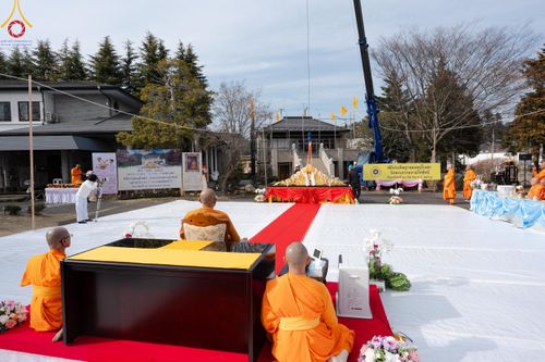 ภาพ No.132251:พิธีประดิษฐานยอดอุโบสถ บูชาธรรม 80 ปี หลวงพ่อธัมมชโย ณ วัดพระธรรมกายโทชิหงิ ประเทศญี่ปุ่น วันอาทิตย์ที่ 24 มีนาคม พ.ศ. 2567