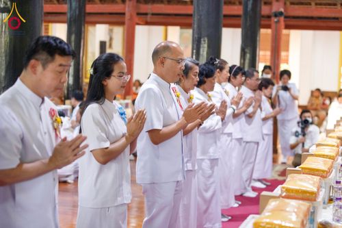 ภาพ No.202221:พิธีเจริญพระพุทธมนต์ ปฏิบัติธรรม มอบทุนการศึกษา ถวายสังฆทาน 108 วัด เพื่อถวายเป็นพุทธบูชา และขับเคลื่อนโครงการหมู่บ้านรักษาศีล 5 โดยคณะสงฆ์จังหวัดนครปฐม คณะศิษยานุศิษย์วัดพระธรรมกาย โครงการธรรมยาตรา ปีที่ 13 ณ วัดบางปลา อำเภอบางเลน จังหวัดนครปฐม