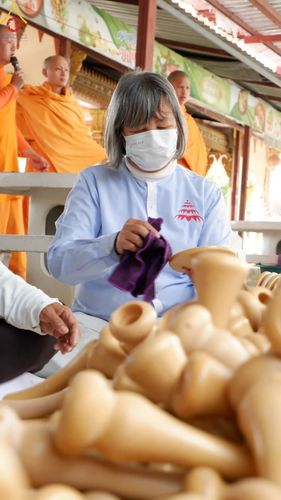 ภาพ No.205527:V.53 สารพัดV สารพัดดี ที่วัดโบสถ์บน ในโครงการธรรมยาตรา กตัญญูบูชา มหาปูชนียาจารย์ พระมงคลเทพมุนี(สด จนฺทสโร) พระผู้ปราบมาร อนุสรณ์สถาน 7 แห่ง ปีที่ 13 ระหว่างวันที่ 2-31 มกราคม พ.ศ. 2568