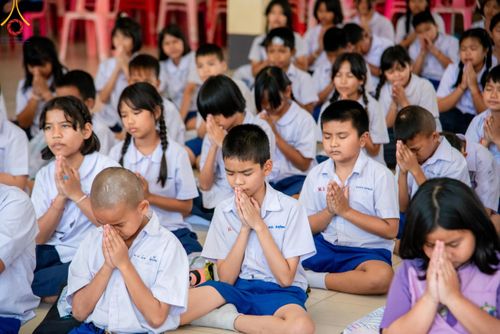 ภาพ No.192349:พิธีทอดผ้าป่าทำนุบำรุงศาสนสถาน ณ วัดเทพพล แขวงบางพรม เขตตลิ่งชัน กรุงเทพมหานคร ในโครงการธรรมยาตรา กตัญญูบูชา มหาปูชนียาจารย์ พระมงคลเทพมุนี(สด จนฺทสโร) พระผู้ปราบมาร อนุสรณ์สถาน 7 แห่ง ปีที่ 13 วันที่ 9 มกราคม พ.ศ. 2568