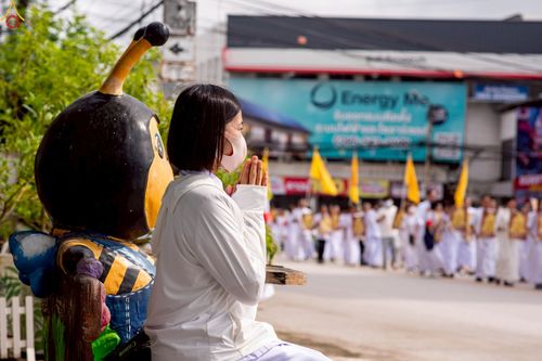 ภาพ No.239250:วันอาทิตย์ที่ 17 สิงหาคม พ.ศ. 2568 พิธีอัญเชิญรูปเหมือนพระมงคลเทพมุนี (สด จันทสโร) ณ ศาลากลางจังหวัดเลย ถึงลานพญานาค สวนสาธารณะกุดป่อง อ.เมือง จ.เลย