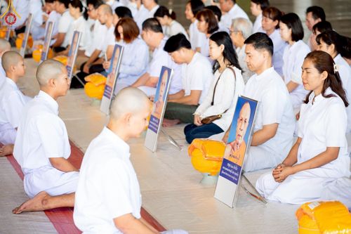 ภาพ No.215026:วันเสาร์ที่ 5 เมษายน พ.ศ. 2568 พิธีเวียนประทักษิณรอบพระมหาธรรมกายเจดีย์  พิธีวันทาเจดีย์ พิธีขอขมาและมอบผ้าไตร ในโครงการบรรพชาสามเณรฟื้นฟูพระพุทธศาสนาทั่วไทย , โครงการหน่อแก้วเปรียญธรรม รุ่นที่ 13 ,  โครงการสามเณรยุวธรรมทายาท รุ่นที่ 33 , โครงการสามเณรมั