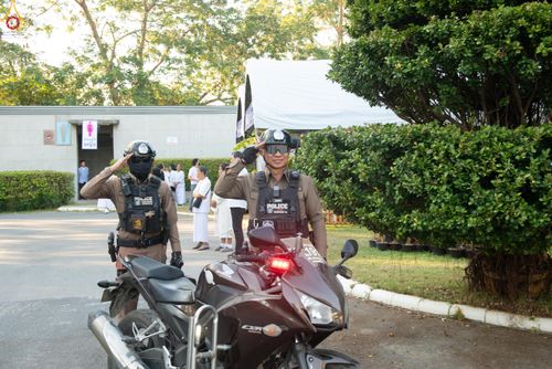 ภาพ No.301487:ภาพเบื้องหลังอาสาสมัครรวมใจ ชุดที่ 4 ในโครงการธรรมยาตรา กตัญญูบูชา มหาปูชนียาจารย์ พระมงคลเทพมุนี(สด จนฺทสโร) พระผู้ปราบมาร อนุสรณ์สถาน 7 แห่ง ปีที่ 14