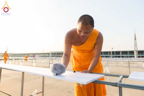 ภาพ No.326485:วันที่ 26 -27 เมษาบน พ.ศ.2569 การเก็บงานแผ่นหน้าโต๊ะที่ลานธรรม งานถวายมหาสังฆทาน 40,000 กว่าวัดทั่วประเทศ ณ ลานธรรม วัดพระธรรมกาย