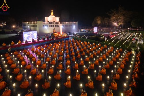 ภาพ No.314309:วันอังคารที่ 17 มีนาคม พ.ศ. 2569 พิธีจุดประทีปเป็นพุทธบูชา ณ วิหารมายาเทวี ลุมพินี ประเทศเนปาล