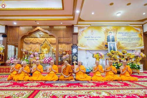 ภาพ No.342147:วันศุกร์ที่ 31 กรกฎาคม พ.ศ.2569 พระภิกษุวัดพระธรรมกาย ทำวัตรพระผู้ใหญ่เนื่องในวันเข้าพรรษา