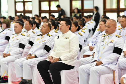 ภาพ No.344244:วันที่ 12 สิงหาคม พ.ศ. 2569  พสกนิกรชาวอำเภอคลองหลวง พร้อมใจร่วมพิธีสวดพระพุทธมนต์และทำบุญตักบาตรถวายพระราชกุศล เนื่องในวันคล้ายวันพระราชสมภพ สมเด็จพระบรมราชชนนีพันปีหลวง และวันแม่แห่งชาติ 12 สิงหาคม 2569