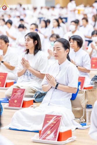 ภาพ No.138830:พิธีถวายกองทุนสนับสนุน การสร้างพระไตรปิฎกฉบับธรรมชัย และอนุรักษ์คัมภีร์ใบลาน น้อมบูชาธรรมหลวงพ่อธัมมชโย 80 ปี ณ ห้องแก้วสารพัดนึก 2 วัดพระธรรมกาย วันเสาร์ที่ 1 มิถุนายน พศ. 2567