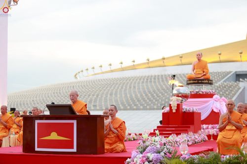 ภาพ No.252922:วันที่ 10 ตุลาคม พ.ศ. 2568 พิธีปลูกต้นทรัพย์บานชื่น ณ ลานธรรม วัดพระธรรมกาย