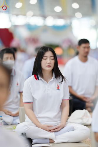 ภาพ No.151192:พิธีบูชาข้าวพระ ในวันอาทิตย์ต้นเดือน วันที่ 1 กันยายน พ.ศ. 2567 ณ สภาธรรมกายสากล วัดพระธรรมกาย