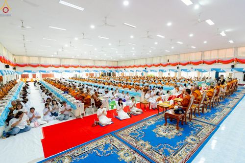 ภาพ No.233556:วันจันทร์ที่ 7 กรกฎาคม พ.ศ. 2568 จังหวัดบุรีรัมย์รวมใจ สัมมนาคณะสงฆ์ เพื่อฟื้นฟูพระพุทธศาสนา  โครงการทอดกฐินสามัคคีทั่วไทย 30,000 วัด ประจำปีพุทธศักราช 2568 และพิธีถวายมหาสังฆทาน 300 กว่าวัด โดยคณะศิษยานุศิษย์ บูชาธรรม 81 ปี หลวงพ่อธัมมชโย  ณ วัดกลาง พระ