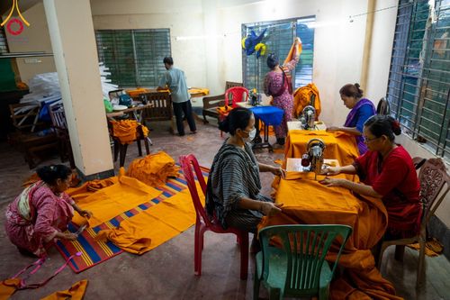 ภาพ No.98637:พิธีทอดกฐินสมทบวัดกัลยาณมิตรต่างประเทศ ณ วัดราชบัณนะวิหาร เมืองรังกามาติ ประเทศบังกลาเทศ วันศุกร์ที่ 24 พฤศจิกายน พ.ศ. 2566