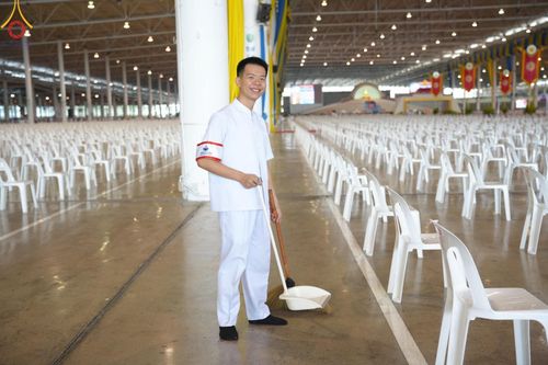 ภาพ No.134603:V.35 เพื่อบุญต้นเดือน การรับบุญของเจ้าหน้าที่หน่วยงานต่างๆ เพื่องานบุญวันอาทิตย์ต้นเดือน ณ วัดพระธรรมกาย วันที่ 7 เมษายน พ.ศ. 2567