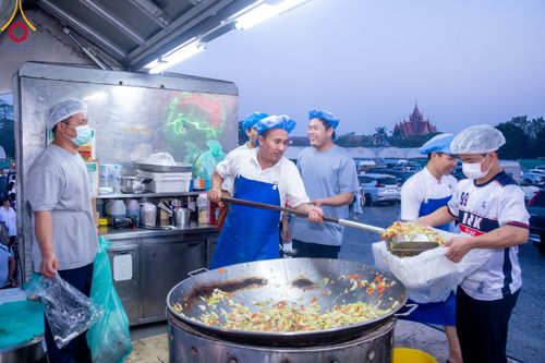 ภาพ No.116311:พิธีถวายภัตตาหารเป็นสังฆทาน แด่คณะพระธรรมยาตรา ปีที่ 12 วันที่ 21 มกราคม พ.ศ. 2567 ณ วัดโบสถ์(บน) บางคูเวียง จ.นนทบุรี