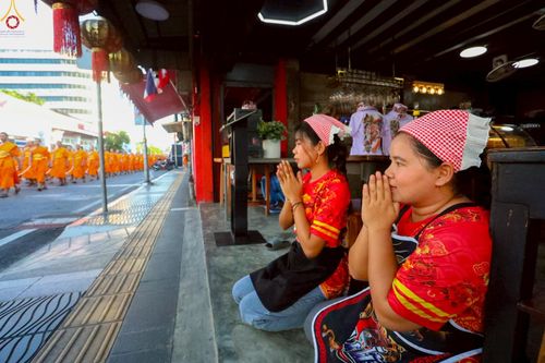 ภาพ No.248748:วันที่ 20 กันยายน พ.ศ. 2568 พิธีอัญเชิญรูปหล่อหลวงปู่วัดปากน้ำ ภาษีเจริญ จากวัดมงคลนิมิตร พระอารามหลวง เพื่อประดิษฐาน ณ วิหารพระมงคลเทพมุนี (สด จนฺทสโร)  ศูนย์ปฏิบัติธรรมภูเก็ต จ.ภูเก็ต