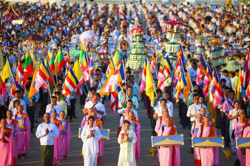 ภาพ No.178225:พิธีทอดผ้าป่าไทย-เมียนมา ครั้งที่ 7 วันอาทิตย์ที่ 1 ธันวาคม พ.ศ.2567 ณ สภาธรรมกายสากล  พระมหาธรรมกายเจดีย์ วัดพระธรรมกาย จ.ปทุมธานี