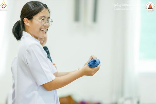 ภาพ No.247774:วันที่ 12-14 กันยายน พ.ศ. 2568 โครงการอบรม อุบาสกแก้ว อุบาสิกาแก้ว รุ่นที่ 1 ณ ศูนย์ปฏิบัติธรรมพระมงคลเทพมุนี อ.สองพี่น้อง จ.สุพรรณบุรี