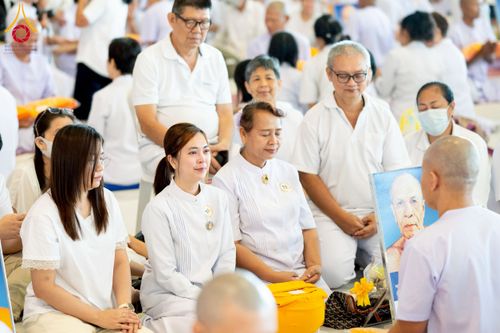 ภาพ No.277424:วันเสาร์ที่ 6 ธันวาคม พ.ศ. 2568 พิธีบรรพชาอุปสมบทและพิธีถวายบาตร โครงการอุปสมบทบูชาธรรมมหาปูชนียาจารย์ ประจำปี พ.ศ.2568 โครงการบวชพระนานาชาติ AEC และ WAB รุ่น CEO (นักบริหาร) รุ่นที่ 5 ณ โบสถ์พระไตรปิฏก วัดพระธรรมกาย