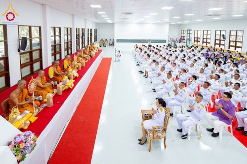 ภาพ No.227112:วันอังคารที่ 3 มิถุนายน พ.ศ. 2568 นายอำเภอคลองหลวง นำพสกนิกรรวมใจภักดิ์ สมเด็จพระนางเจ้าฯ พระบรมราชินี เนื่องในโอกาสวันเฉลิมพระชนมพรรษา ณ อาคารปลูกศรัทธา 2 วัดพระธรรมกาย อ.คลองหลวง จ.ปทุมธานี