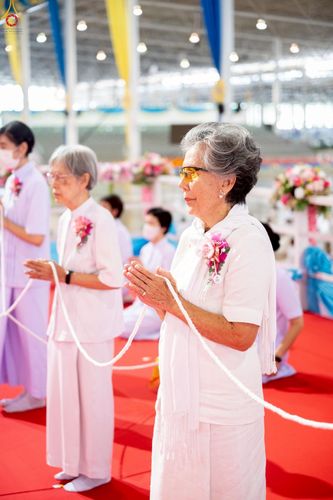 ภาพ No.233987:วันอาทิตย์ที่ 20 กรกฎาคม พ.ศ.2568 พิธีจุดเทียนใจ ไฟนิรันด์ อนันตชัย วัดพระธรรมกาย