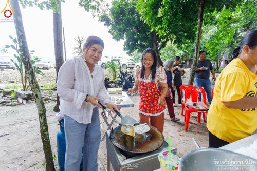 ภาพ No.166275:พิธีทอดกฐิน ณ วัดเจริญธรรมนิมิตร จ.ราชบุรี ในโครงการกฐินสามัคคีทั่วไทย 30,000 วัด บูชาธรรม 80 ปี หลวงพ่อธัมมชโย โดยคณะศิษยานุศิษย์วัดพระธรรมกาย วันที่ 20 ตุลาคม พ.ศ. 2567