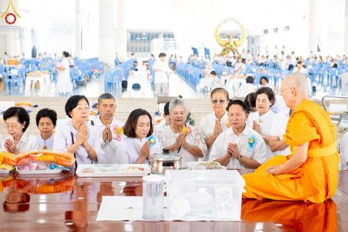 ภาพ No.213299:วันศุกร์ที่ 28 มีนาคม พ.ศ. 2568 (วันพระ แรม 15 ค่ำ เดือน 4) พิธีบุพเปตพลี ครั้งที่ 161 ร่วมอุทิศบุญแด่หมู่ญาติที่ล่วงลับไปแล้ว และสืบทอดอายุพระพุทธศาสนา ณ หอฉันคุณยายอาจารย์ฯ วัดพระธรรมกาย