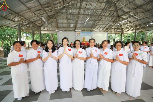 ภาพ No.158477:โครงการอบรมอุบาสก อุบาสิกาแก้ว  ตัวแทนทอดกฐิน 30,000 วัด ทั่วไทย บูชาธรรม 80 ปี หลวงพ่อธัมมชโย ระหว่างวันที่ 20-22 กันยายน พ.ศ. 2567 ณ จังหวัดบุรีรัมย์ รุ่นที่ 3