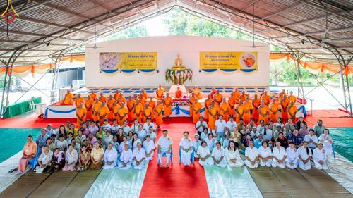 ภาพ No.101366:พิธีบรรพชาธรรมทายาท ในโครงการอุปสมบทบูชาธรรม มหาปูชนียาจารย์ พ.ศ. 2566 ณ วัดท่าสุวรรณ จ.ราชบุรี วันที่ 6 ธันวาคม พ.ศ. 2566