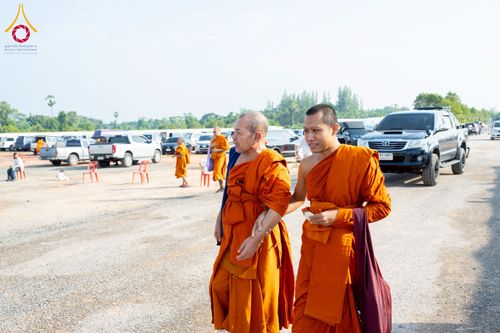 ภาพ No.230184:วันเสาร์ที่ 28 มิถุนายน พ.ศ. 2568 พิธีถวายสังฆทาน 323 วัด 4 จังหวัดชายแดนใต้ ปีที่ 21 ครั้งที่ 178 พิธีมอบกองทุนหนุนแรงใจช่วยครูใต้ ปีที่ 18 ครั้งที่ 142 ณ ศูนย์อบรมเยาวชนจังหวัดปัตตานี