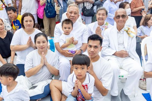 ภาพ No.237088:วันอาทิตย์ที่ 10 สิงหาคม พ.ศ. 2568 มหาสังฆทานครั้งยิ่งใหญ่ ตักบาตรพระ 10,000 รูป ถ.นิพัทธ์อุทิศ 3 ใจกลางนครหาดใหญ่ จ.สงขลา (ชุดที่ 2)