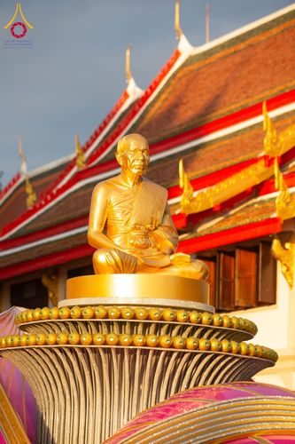 ภาพ No.197089:พระธรรมยาตราปฏิบัติธรรม และถ่ายภาพหมู่ประวัติศาสตร์ ณ วัดโบสถ์(บน) ตำบลบางคูเวียง อำเภอบางกรวย จังหวัดนนทบุรี ในโครงการธรรมยาตรา กตัญญูบูชา มหาปูชนียาจารย์ พระมงคลเทพมุนี(สด จนฺทสโร) พระผู้ปราบมาร อนุสรณ์สถาน 7 แห่ง ปีที่ 13 วันที่ 18 มกราคม พ.ศ. 2568