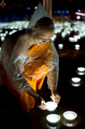 ภาพ No.244238:วันที่ 7 กันยายน พ.ศ. 2568 พิธีจุดประทีป วันครูผู้ค้นพบวิชชาธรรมกาย ณ ลานธรรมฯ และวิหารคด วัดพระธรรมกาย