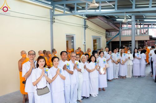 ภาพ No.113658:พิธีถวายภัตตาหารเป็นสังฆทาน แด่คณะพระธรรมยาตรา ปีที่ 12 วันที่ 17 มกราคม พ.ศ. 2567 ณ วัดโบสถ์(บน) บางคูเวียง จ.นนทบุรี