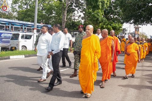 ภาพ No.139888:PhotoStory มหาศรัทธา ธรรมยาตราศรีลังกา EP.2 พิธีเปิดโครงการสยาม-ลังกา ธรรมยาตรา ฉลองเทศกาลวิสาขบูชาแห่งชาติ ศรีลังกา บูชาธรรม 80 ปีหลวงพ่อธัมมชโย เมื่อวันที่ 17 พฤษภาคม พ.ศ. 2567