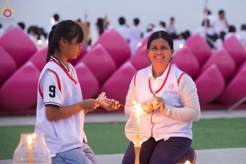 ภาพ No.119416:V.18 ทันทีม การเตรียมงาน เก็บงาน การรับบุญของเจ้าหน้าที่หน่วยงานต่างๆ เพื่อโครงการธรรมยาตรา กตัญญูบูชามหาปูชนียาจารย์ พระมงคลเทพมุนี (สด จนฺทสโร) พระผู้ปราบมาร อนุสรณ์สถาน 7 แห่ง ปีที่ 12 ระหว่างวันที่ 2 - 31 มกราคม พ.ศ.2567