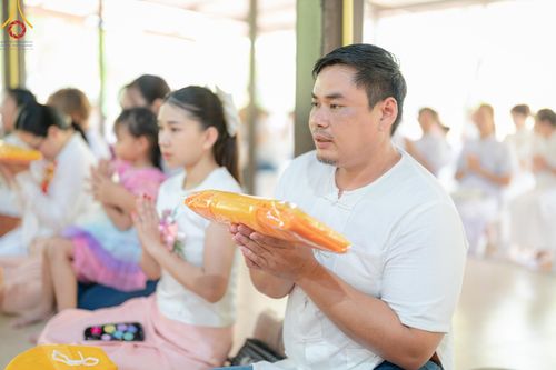 ภาพ No.135079: พิธีบรรพชาสามเณร  พิธีตักบาตรฉลองสามเณรใหม่ วันที่ 1 เมษายน พ.ศ.2567 ในโครงการบรรพชาสามเณรฟื้นฟูพระพุทธศาสนาทั่วไทย ณ ศูนย์ปฏิบัติธรรมแก้วเมืองเลย