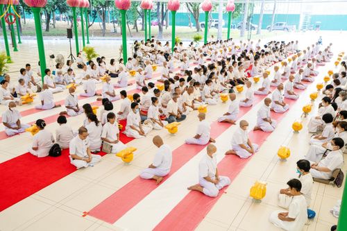 ภาพ No.112316:พิธีบรรพชาอุปสมบท โครงการอุปสมบทหมู่บูชาธรรม 115 ปี คุณยายอาจารย์ฯ, โครงการอุปสมบทหมู่ธรรมทายาท ระดับอุดมศึกษา รุ่นที่ 50 ภาคฤดูหนาว ณ โบสถ์พระไตรปิฎก วัดพระธรรมกาย จ.ปทุมธานี วันเสาร์ที่ 13 มกราคม พ.ศ. 2567