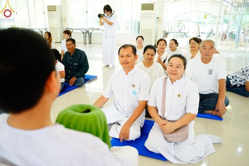 ภาพ No.134816:พิธีตัดปอยผม พิธีขอขมารับผ้าไตร พิธีบรรพชา และพิธีถวายบาตร ในโครงการบรรพชาสามเณร ฟื้นฟูพระพุทธศาสนาทั่วไทย  ณ ศูนย์ปฏิบัติธรรมและศูนย์อบรมเยาวชนเพชรบุรี ต.ท่าแลง อ.ท่ายาง จ.เพชรบุรี