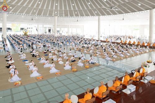 ภาพ No.211045:วันพฤหัสบดีที่ 13 มีนาคม พ.ศ. 2568  กิจกรรมวันพระ ขึ้น 15 ค่ำ เดือน 4 พิธีบุพเปตพลี ครั้งที่ 160 และ พิธีฉลองชัยสวดธัมจักรกัปปวัตนสูตร ครบ 7,196,000,000 จบ ณ วัดพระธรรมกาย