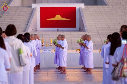 ภาพ No.276583:วันเสาร์ที่ 6 ธันวาคม  พ.ศ. 2568 พิธีเวียนประทักษิณและพิธีวันทาเจดีย์ โครงการอุปสมบทบูชาธรรมมหาปูชนียาจารย์ ประจำปี พ.ศ.2568 โครงการบวชพระนานาชาติ AEC และ WAB รุ่น CEO (นักบริหาร) รุ่นที่ 5 ณ มหาธรรมกายเจดีย์ วัดพระธรรมกาย